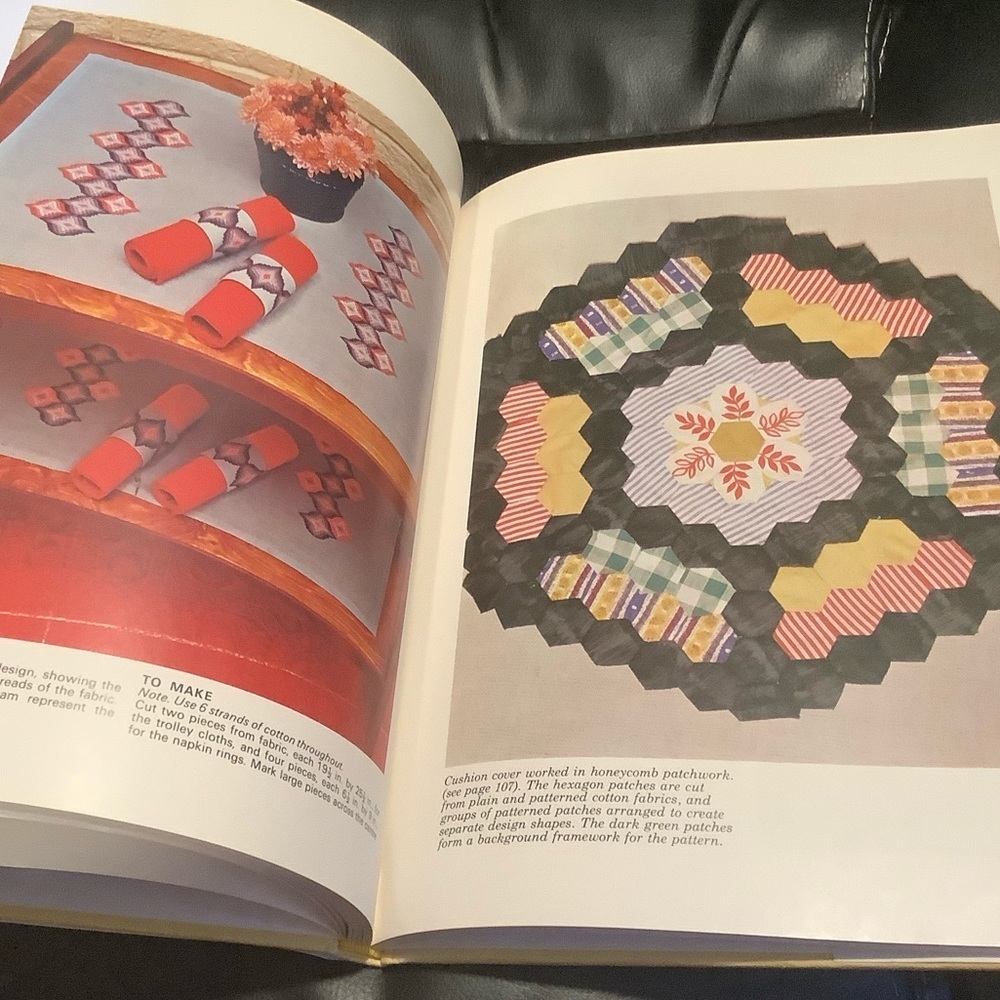 Vintage JoanFisher’s Guide to Embroidery 1973 hardcover - Picture 6 of 10